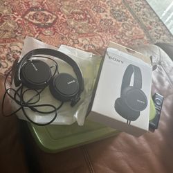 Song head Phones 