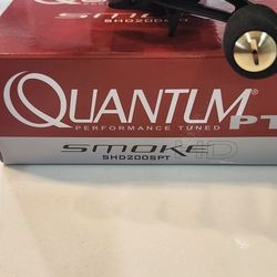 BRAND NEW IN BOX Quantum Smoke 200 HD Casting Fishing Reel BNIB