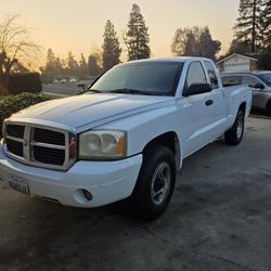 2006 Dodge Dakota