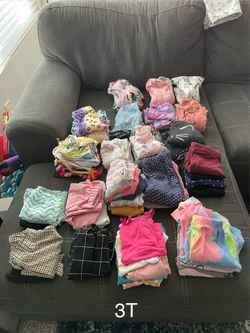 Toddler girl 3t clothes bundle