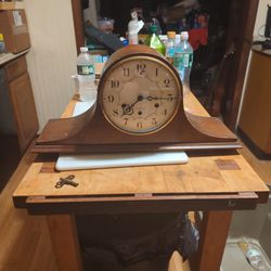 Seth Thomas Windup Clock Great Condition Some Nicks And Scratches Please See Pictures