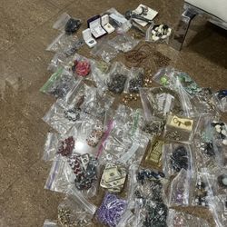 Jewelry Fashion Vintage