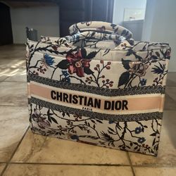Purse Tire 