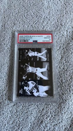 2025 Topps Black & White Shohei Ohtani Frame Rate PSA 10
