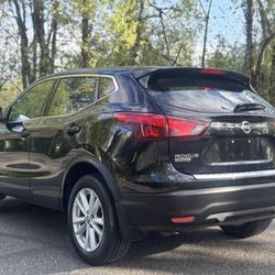 2019 Nissan Rogue ( 53k Miles )