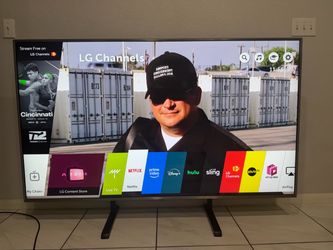 LG 70" UHD HDR 4K Smart TV