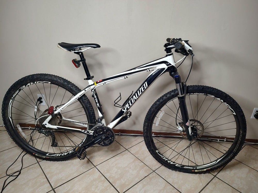 Specialized Carve Expert 29er Pre-owned 17.5" Sz. Lgr. Yr. .2012