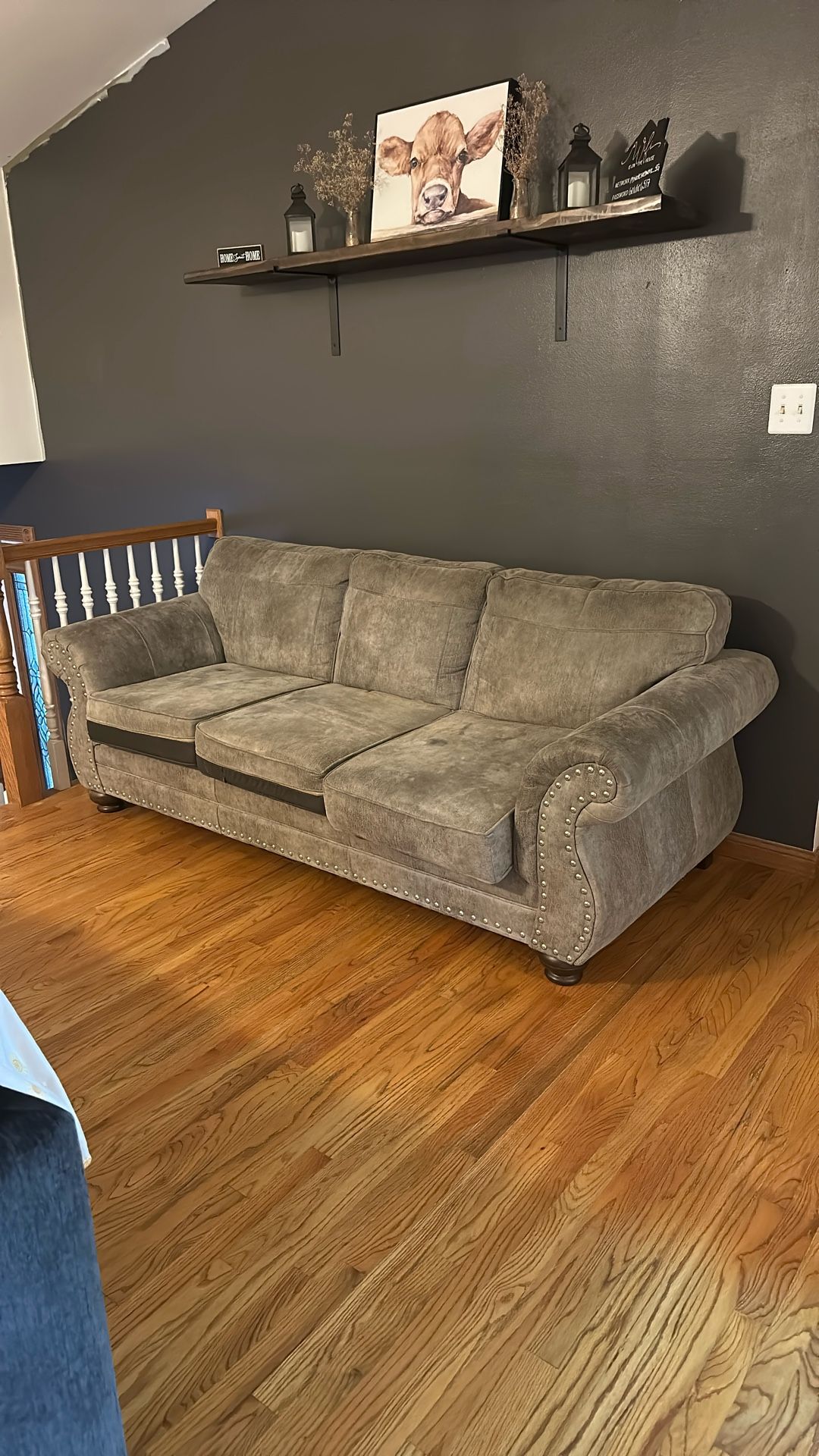 Free Couch 