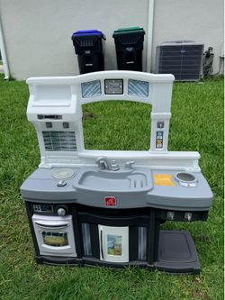 Step2 Play Kitchen for Sale /