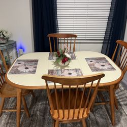 Wood Dinning Table And Chairs
