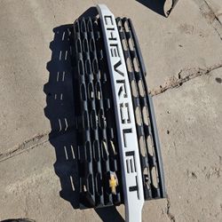 Chevy Silverado 1500 Grille Oem