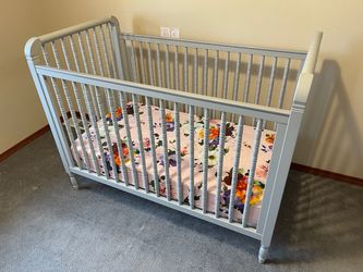 Pottery Barn Kids Spindle Crib + Toddler Bed Conversion & Mattress