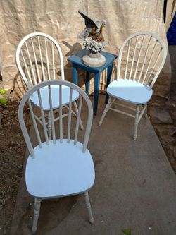 Traditional Pine Sitting Chairs