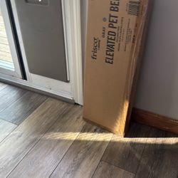 Elevated grey Pet Bed