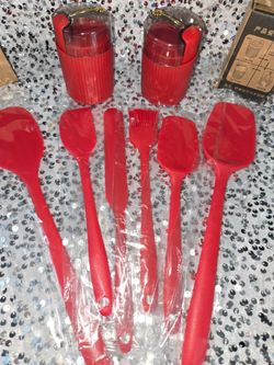 Red set of 6-piece silicone kitchen utensils & 2 Toothpick holder dispensers