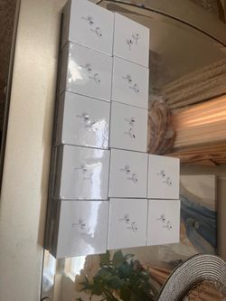 *SALE* AirPod pros 2