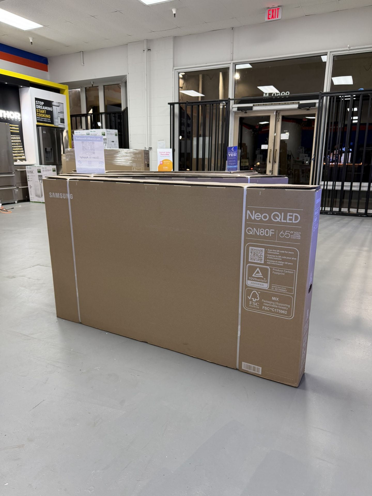 65 Samsung Neo QLED QN80F 4K Smart TV