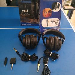 🎤 Blue Yeti Mic Bundle – NEW 🎧