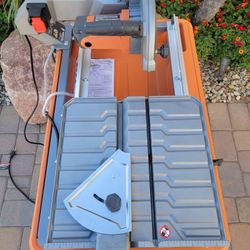 RIDGID 9-Amp 7 in. Blade Corded Wet Tile Saw with Stand