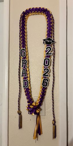 Graduation leis