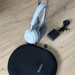 Yealink BH72 Wireless Bluetooth Headset with Charging Stand USB-A dongle (Gray)
