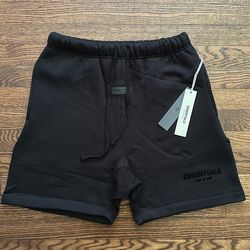 ESSENTIAL SHORTS