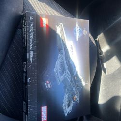 Infinity Saga Marvel Avengers Helicarrier Lego Set