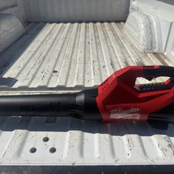 Milwaukee Brand New M18 FUEL 120 MPH 500 CFM 18V Lithium-Ion Brushless Cordless Handheld Blower