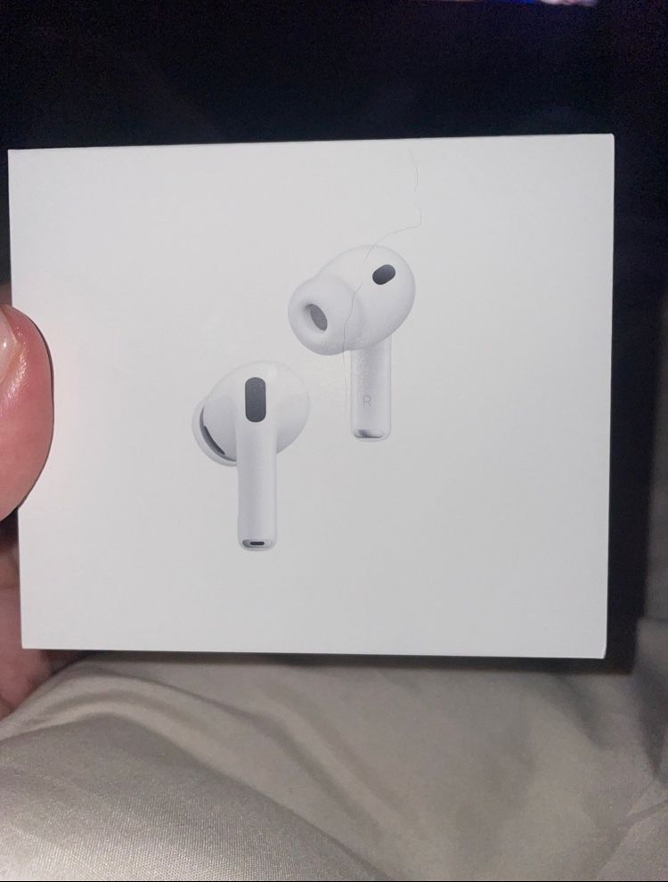 AirPods Pro 3 – Excellent Condition, Original Box