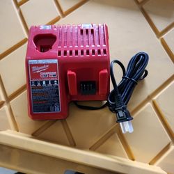 Milwaukee Charger $25