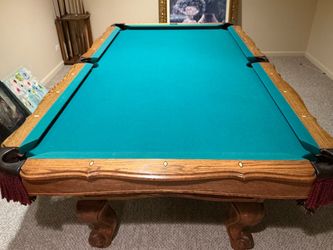 American Classic Custom Pool Table – Oak – Balls, Cues & Rack Included