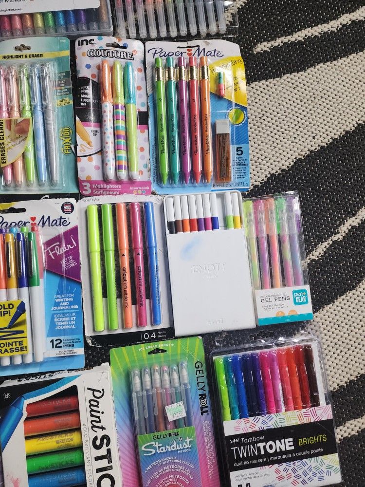 Lot Of Art Supplies Markers Pens Etc for Sale in Everett, WA OfferUp