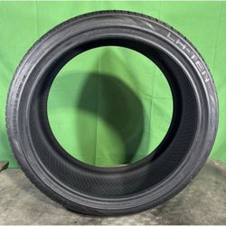 255 35 R22 Tire 60$