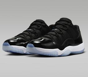 Air Jordan 🔥🔥11 Retro Low "Black/Varsity Royal"