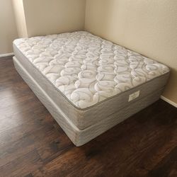 (2) Queen Size Mattress With  Boxs Springs 