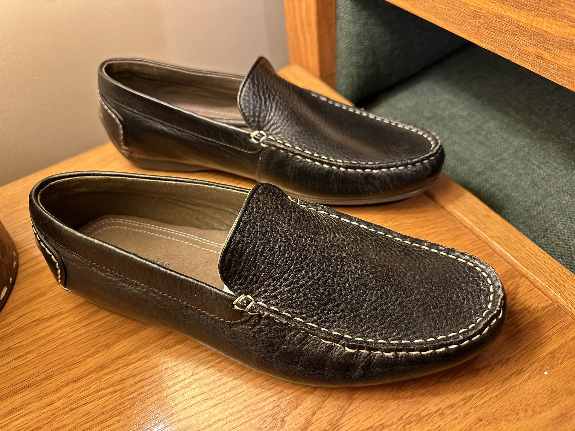 Men’s Hush Puppies Schnauzer Loafers (Size: 7 / New!!)