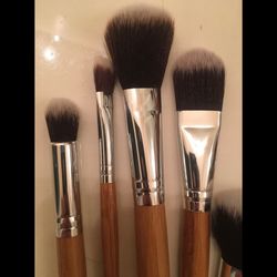 NWOT Fancy Makeup Brushes Set 8pc
