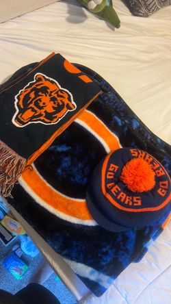 Chicago bears fan set - scarf hat and blanket