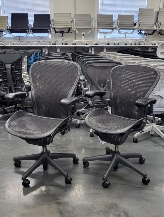 Used Herman Miller Classic Aeron Size A Chair