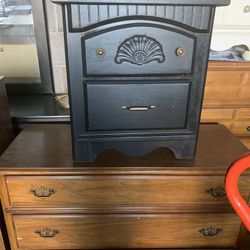 🎁BEAUTIFUL QUEEN SIZE BEDROOM SET:  NIGHTSTAND, BED FRAME, DRESSER/6 DRAWER- BLACK COLOR  🌹🎁