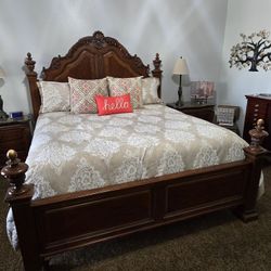 Complete Bedroom Set - King Bed, Chest Of Drawers, Nightstands And Dresser 