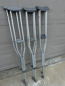 Crutches- New!