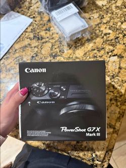 Canon G7X Mark iii Camera  Black.