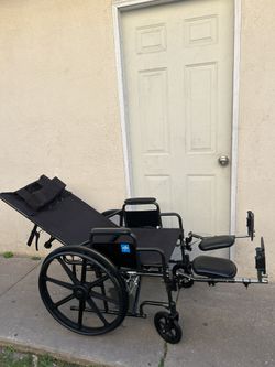MEDLINE RECLINING WHELLCHAIR 