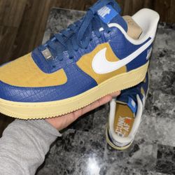 Nike dunk low Undefeated 