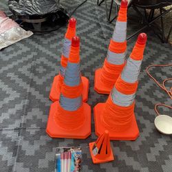 Collapsible Cone With Lighted Tip On top  28” High, With 4 Small Cone And Flares