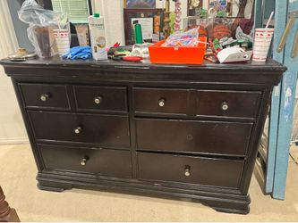 Free solid wood dresser