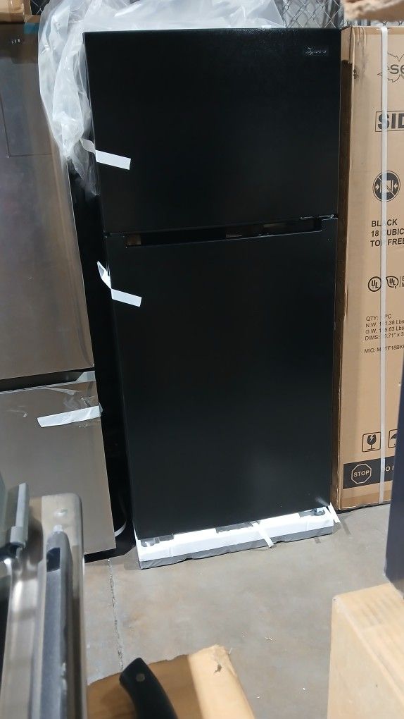 Brand New Top And Bottom Fridge