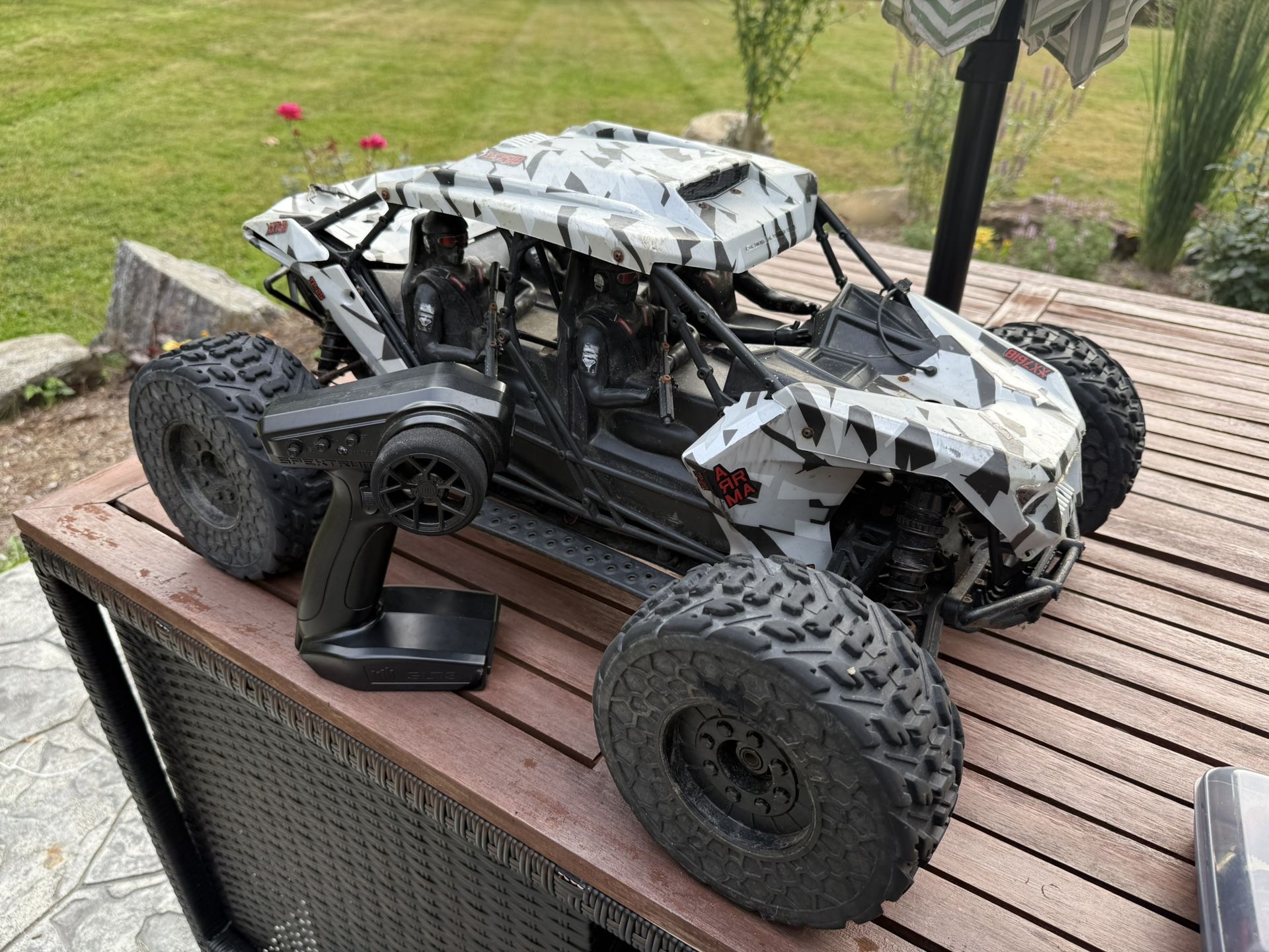 Arrma Fireteam 6s