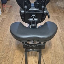 Foldable Massaging Chair